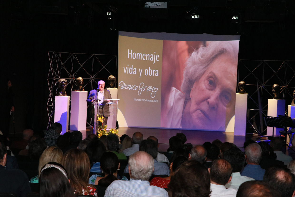 Presentan obra de la artista Maruca Gómez en Nicaragua