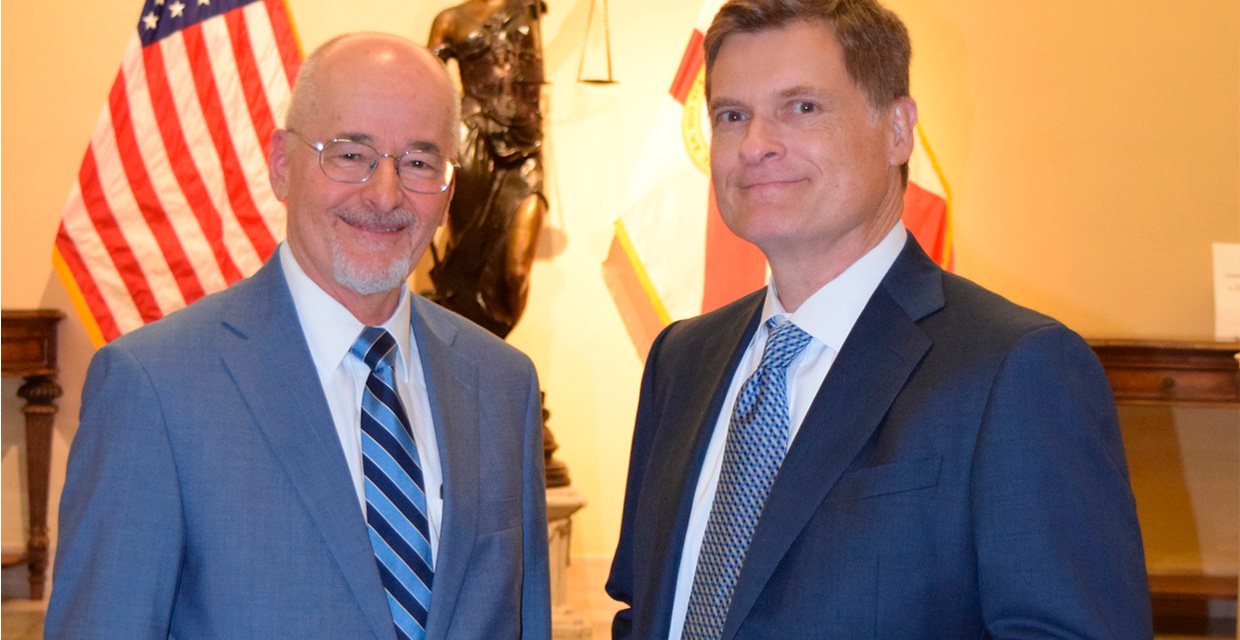 Carlos G. Muñiz listo para dirigir la Corte Suprema de Florida