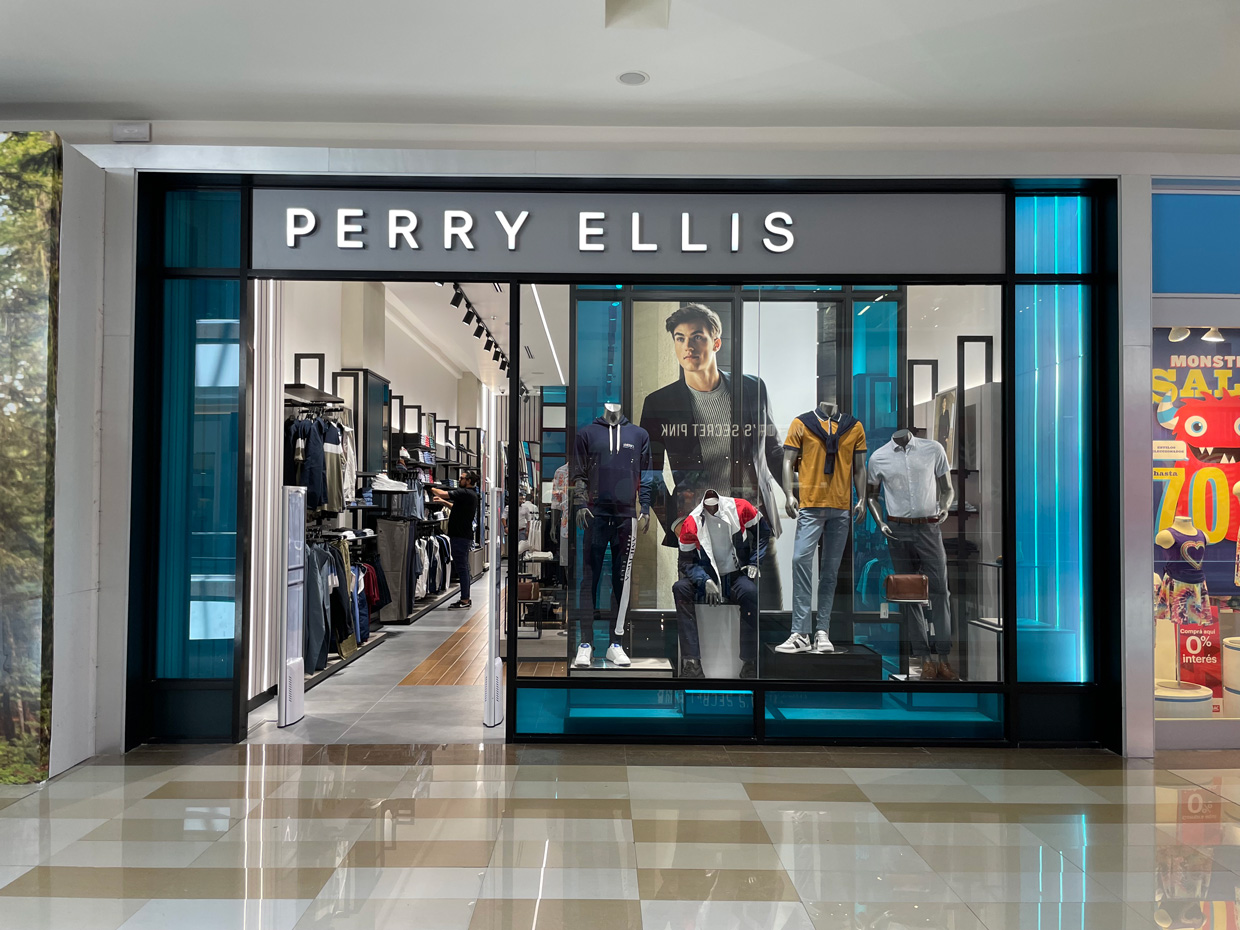 Tienda Perry Ellis en Multiplaza Escazú ya abrió sus puertas