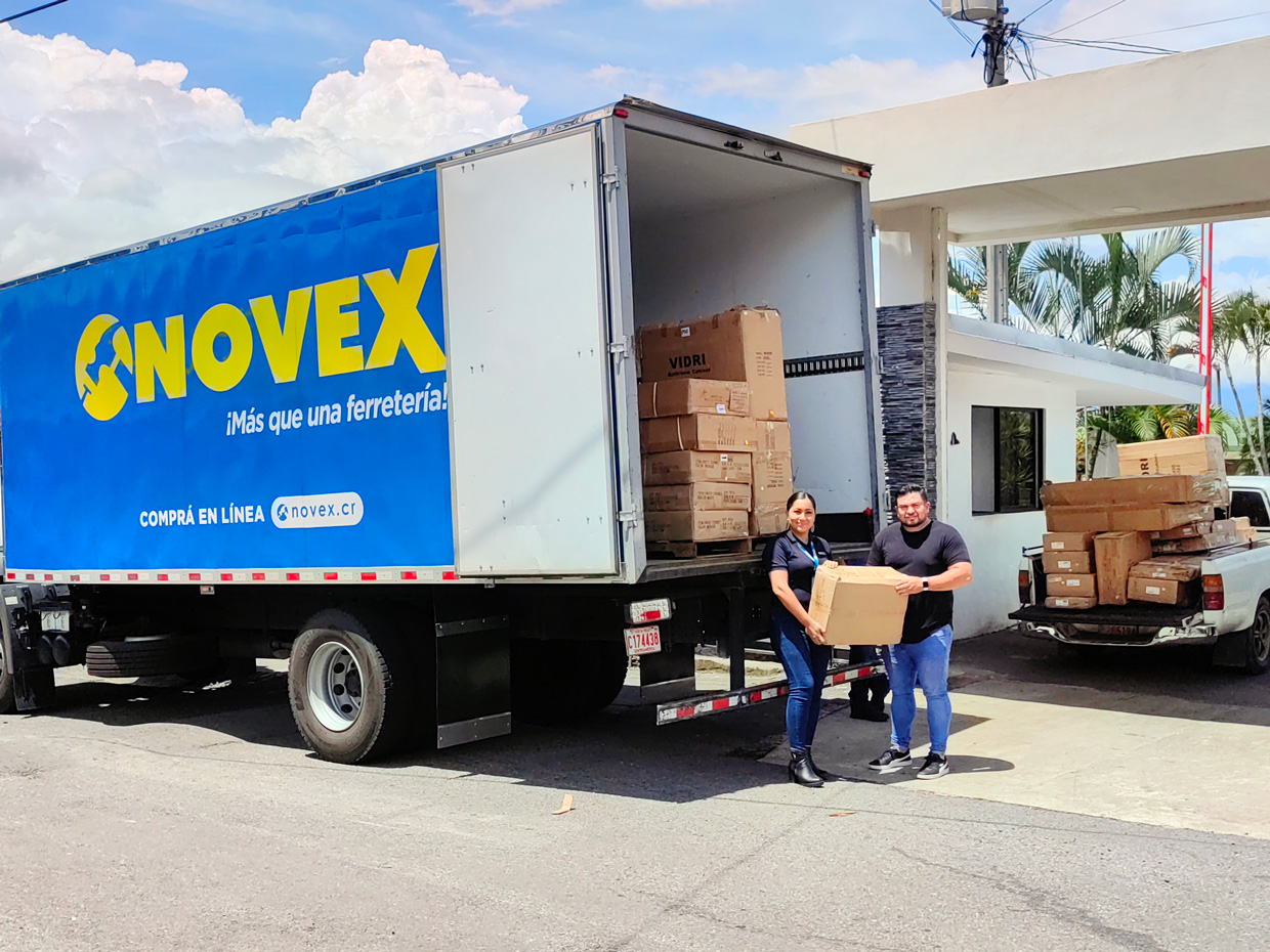 Fundación Génesis recibe importante donativo de Novex para equipar las casas que forman parte de su proyecto