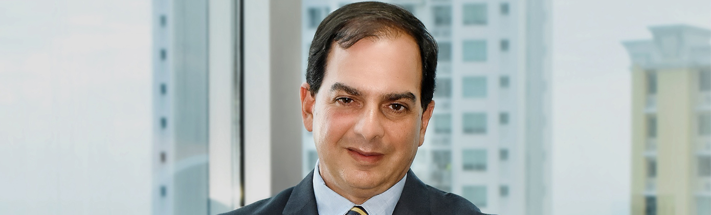 Eddy Silvera, gran asesor bancario y financiero 