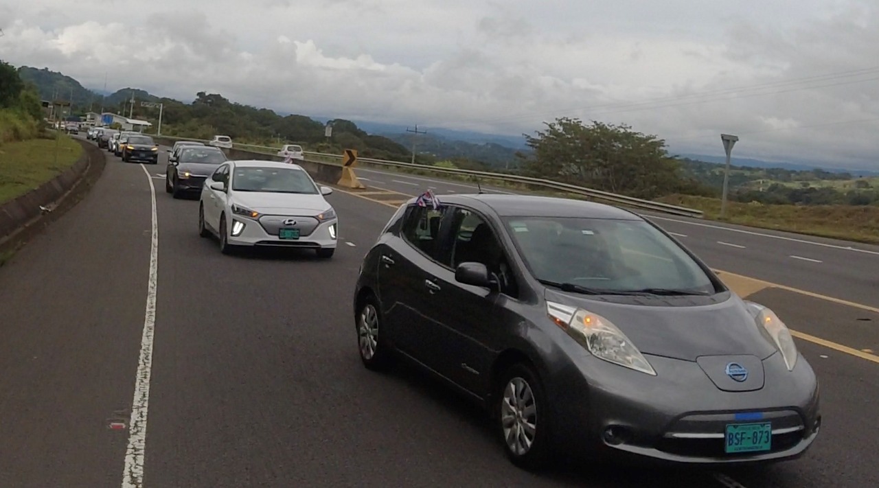 Vehículos eléctricos cruzarán Centroamérica en una caravana cero emisiones