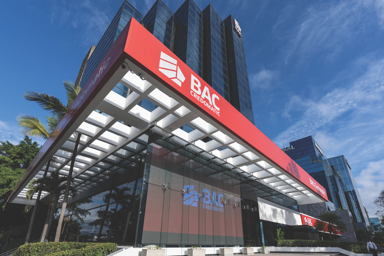 BAC Credomatic, Un banco Neto Positivo