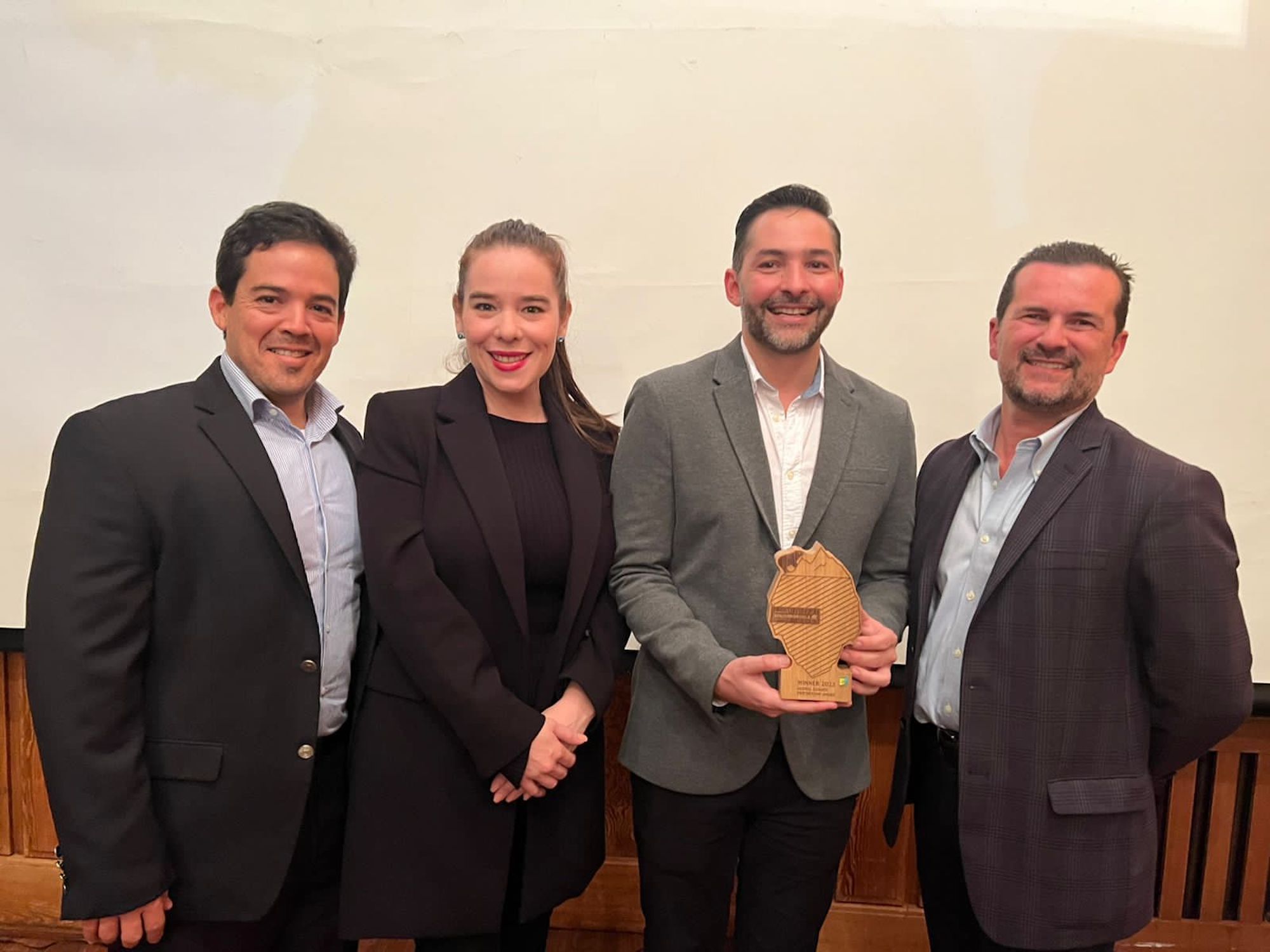 Banco Promerica Costa Rica ganó premio internacional por impulsar la movilidad eléctrica