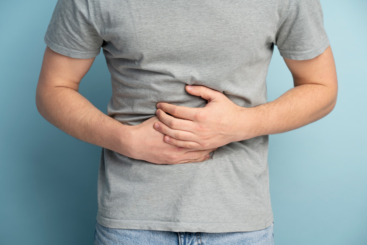 El síndrome del intestino irritable es la segunda causa de absentismo laboral tras el resfriado común, ¿cuáles son sus tipos, causas y síntomas?