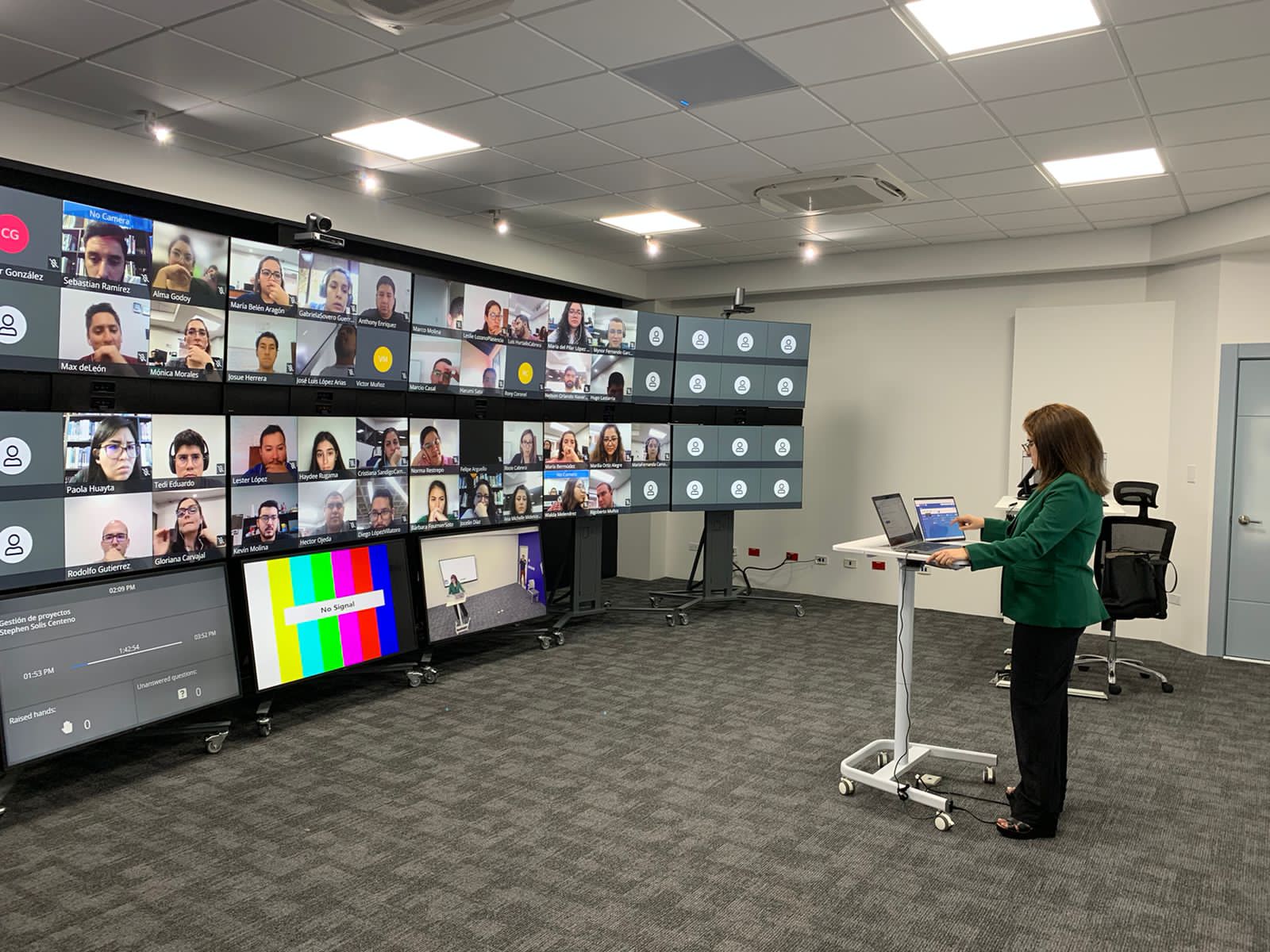 INCAE Business School presenta su primer aula virtual