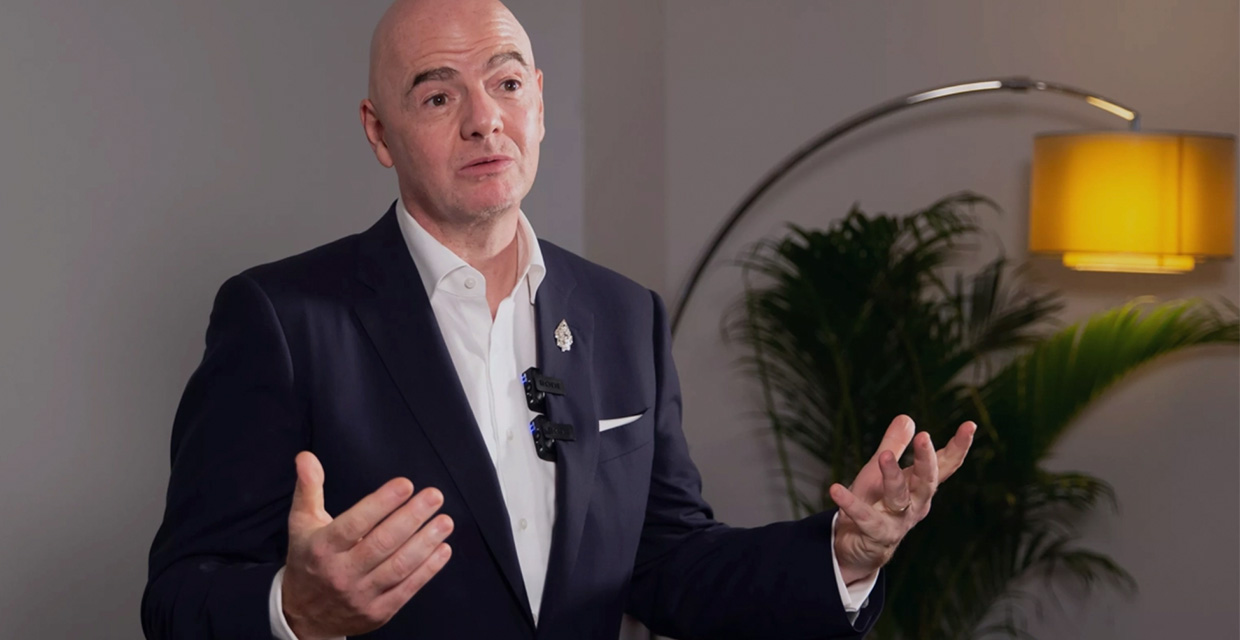 «El fútbol une al mundo», dice el presidente de la FIFA