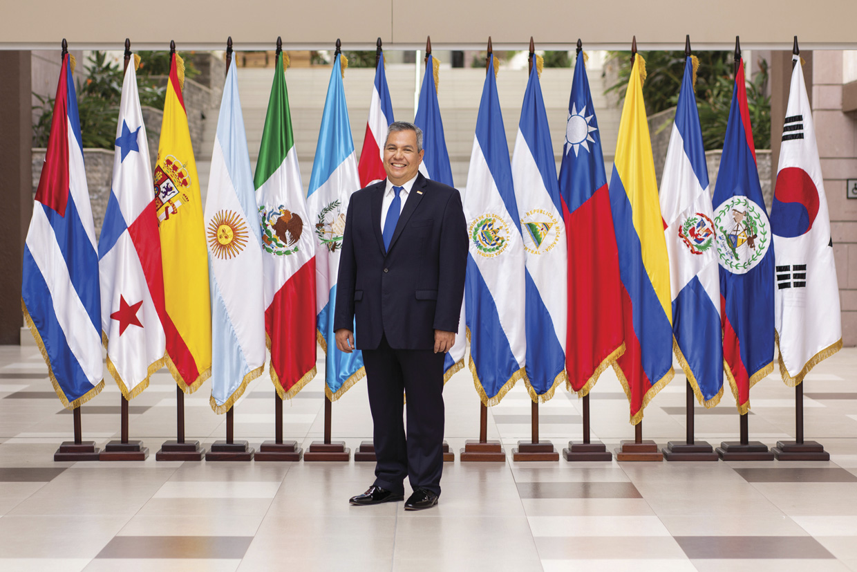 Banco Centroamericano de Integración Económica (BCIE), Fomentando el desarrollo económico y social regional