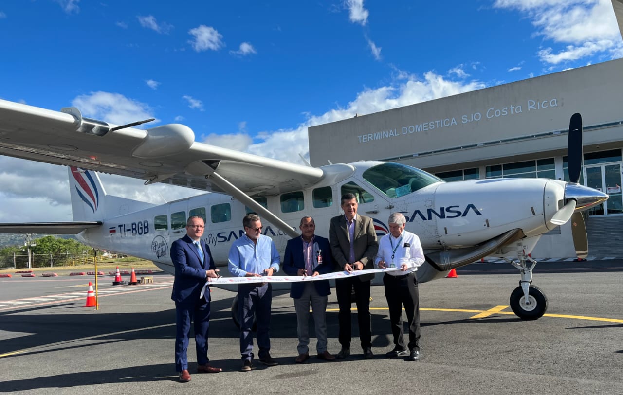 SANSA inaugura primera ruta internacional con el retorno de conexión entre San José y Managua