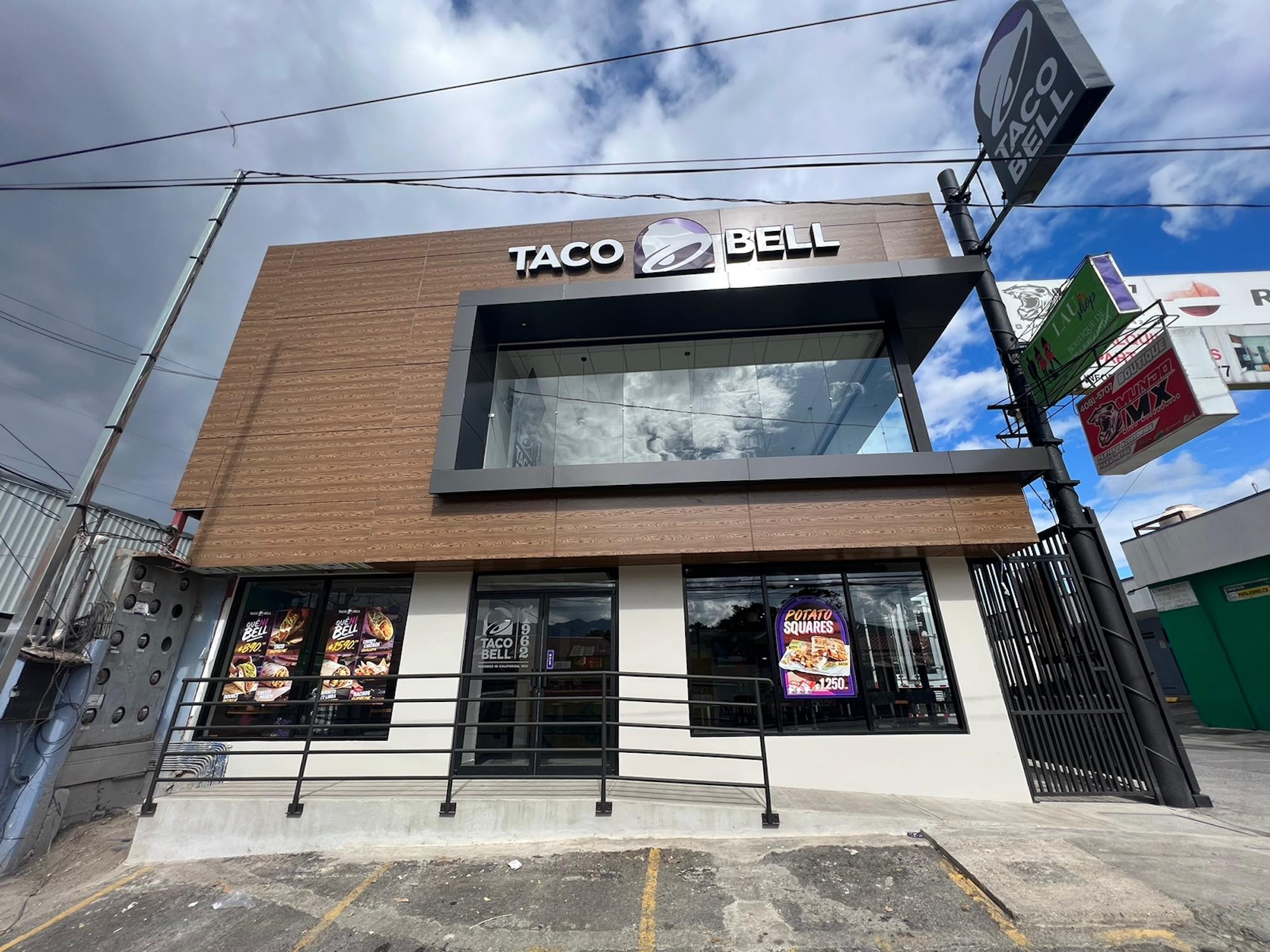 Taco Bell Costa Rica inicia este 2023 con dos aperturas