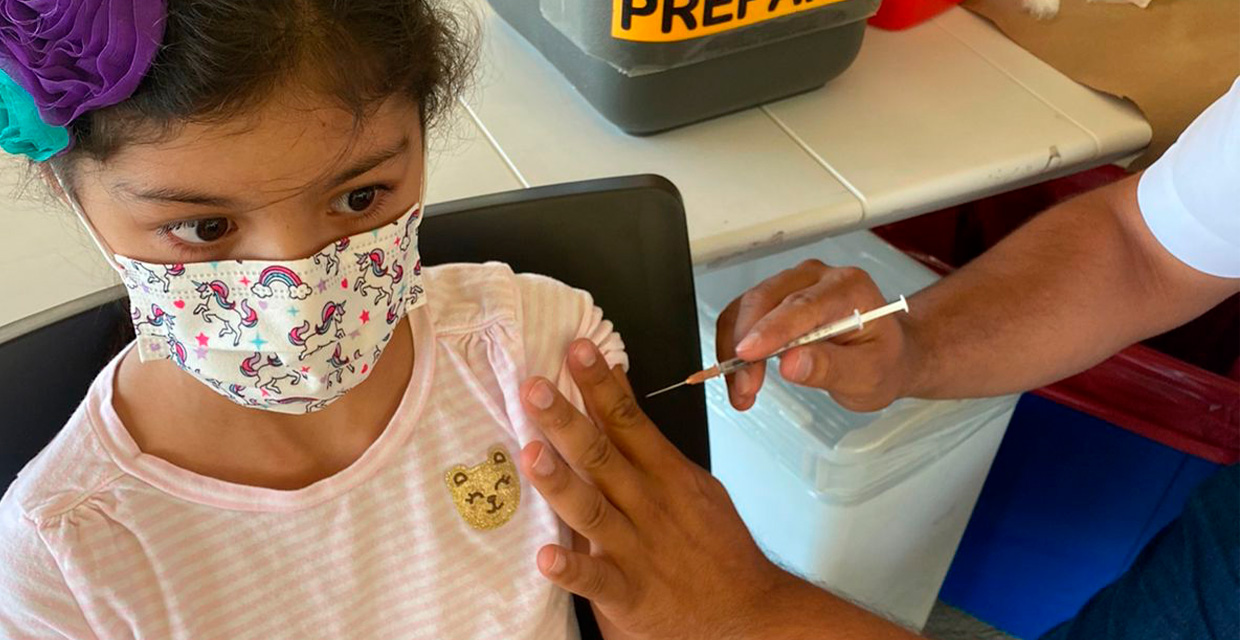 Complete el esquema de vacunación de los niños antes  de la entrada a clases