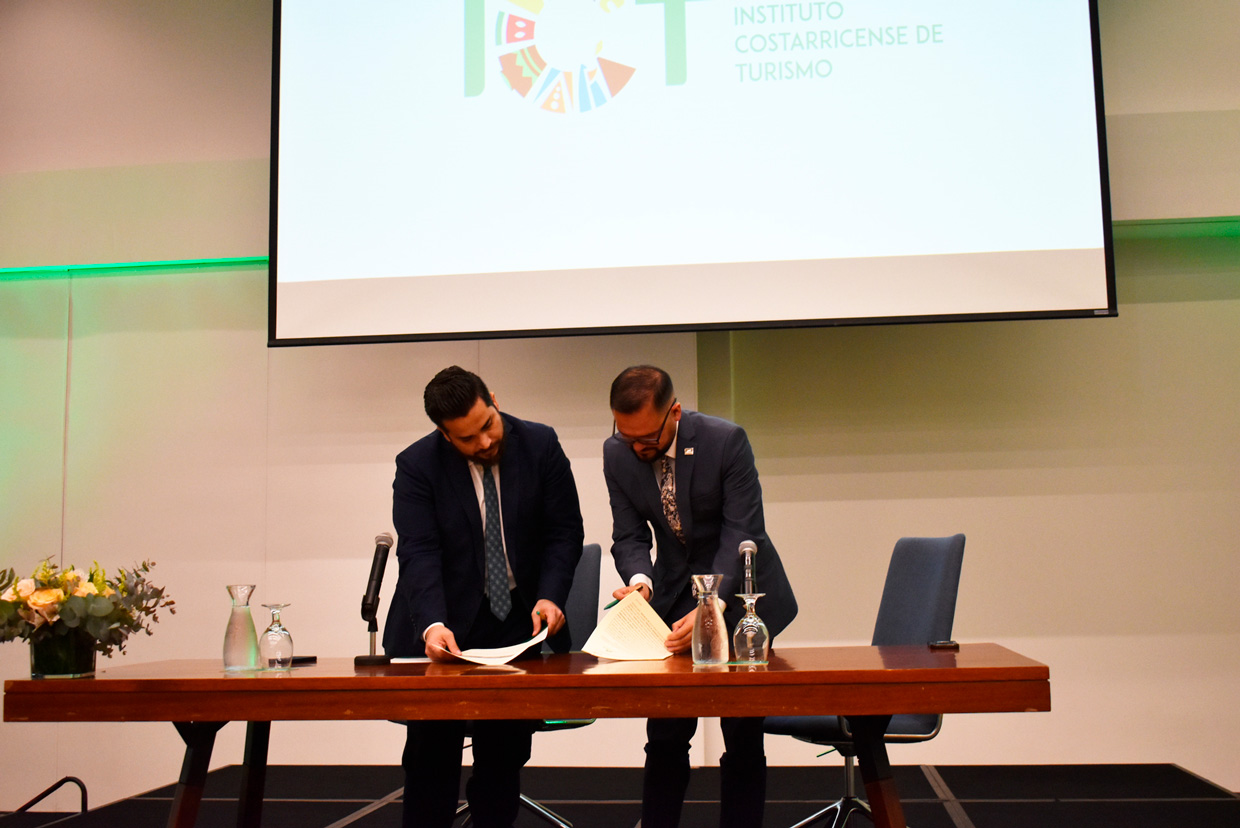 INA y Centro de Convenciones de Costa Rica firman acuerdo de Formación Dual para capacitar a estudiantes de gastronomía