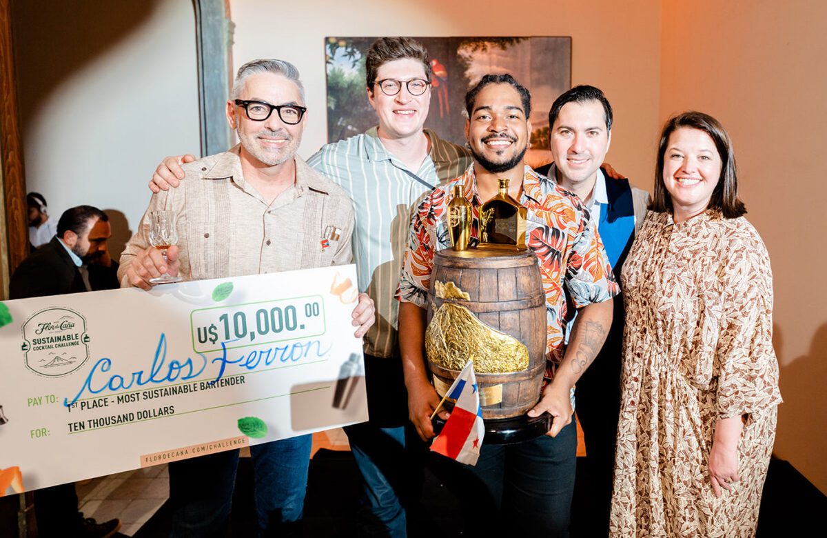 Carlos Ferron de Panamá gana la Final Global del Sustainable Cocktail Challenge de Flor de Caña
