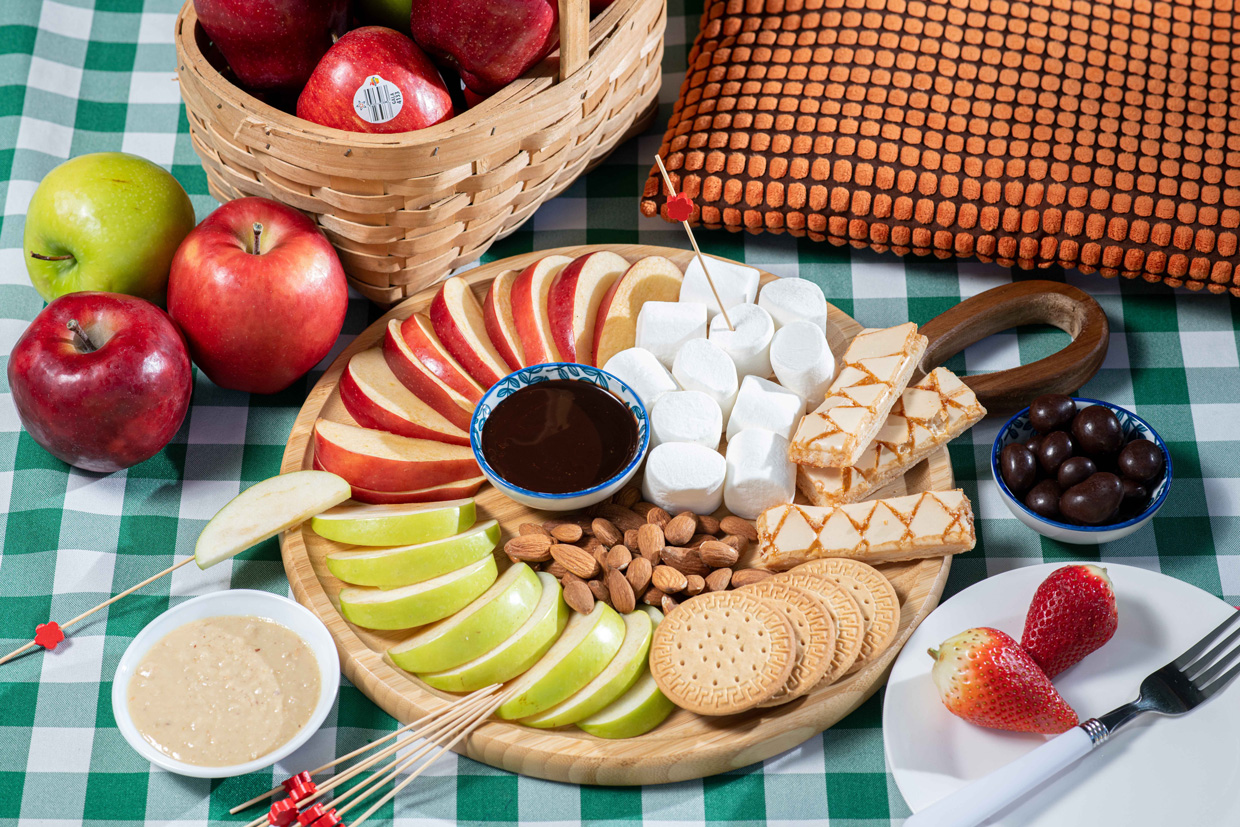 Dése una vuelta a la manzana y celebre con un picnic el verano, el amor y la amistad