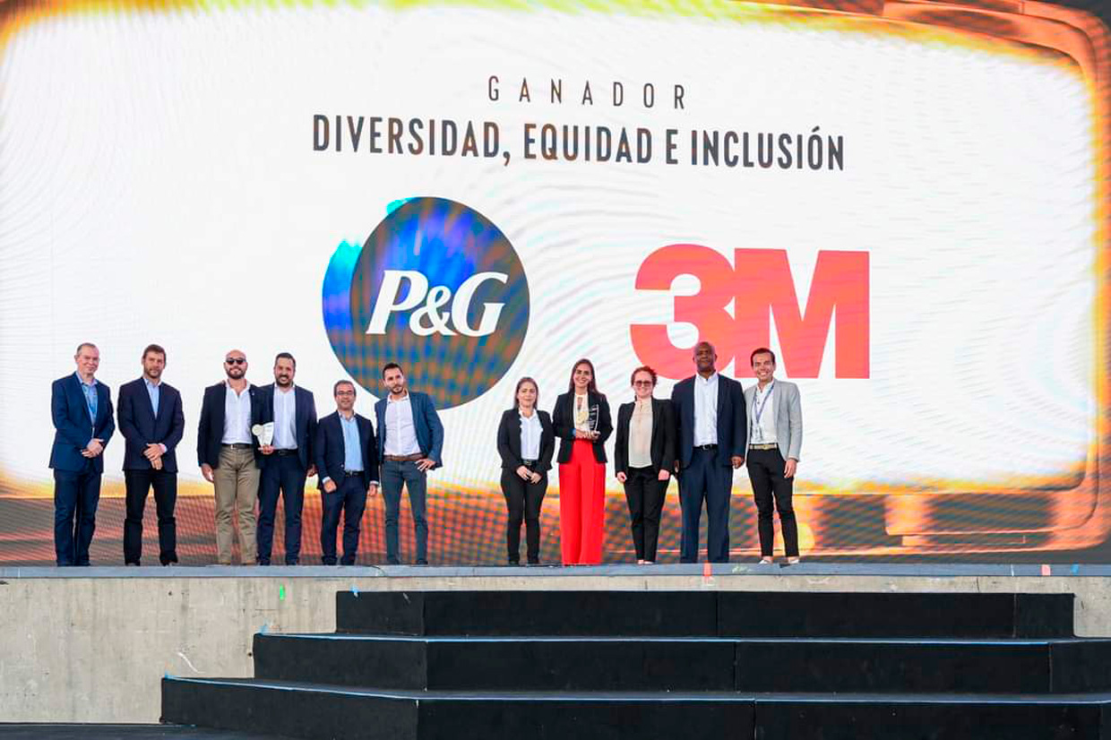 Walmart de Centroamérica premia capacidad productiva de sus proveedores