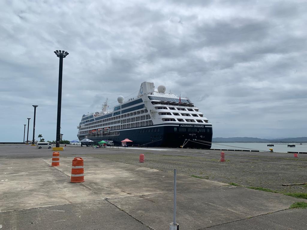Reconocido crucero de lujo Azamara Onward arribó a Costa Rica