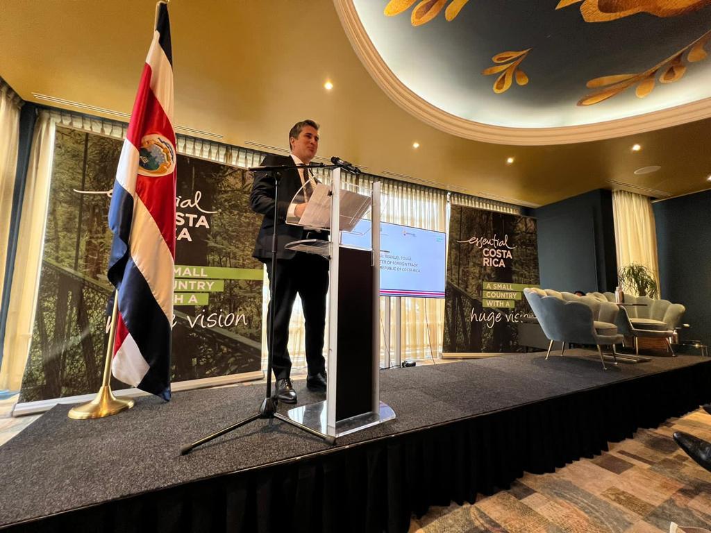 Costa Rica estrecha relaciones comerciales con Países Bajos