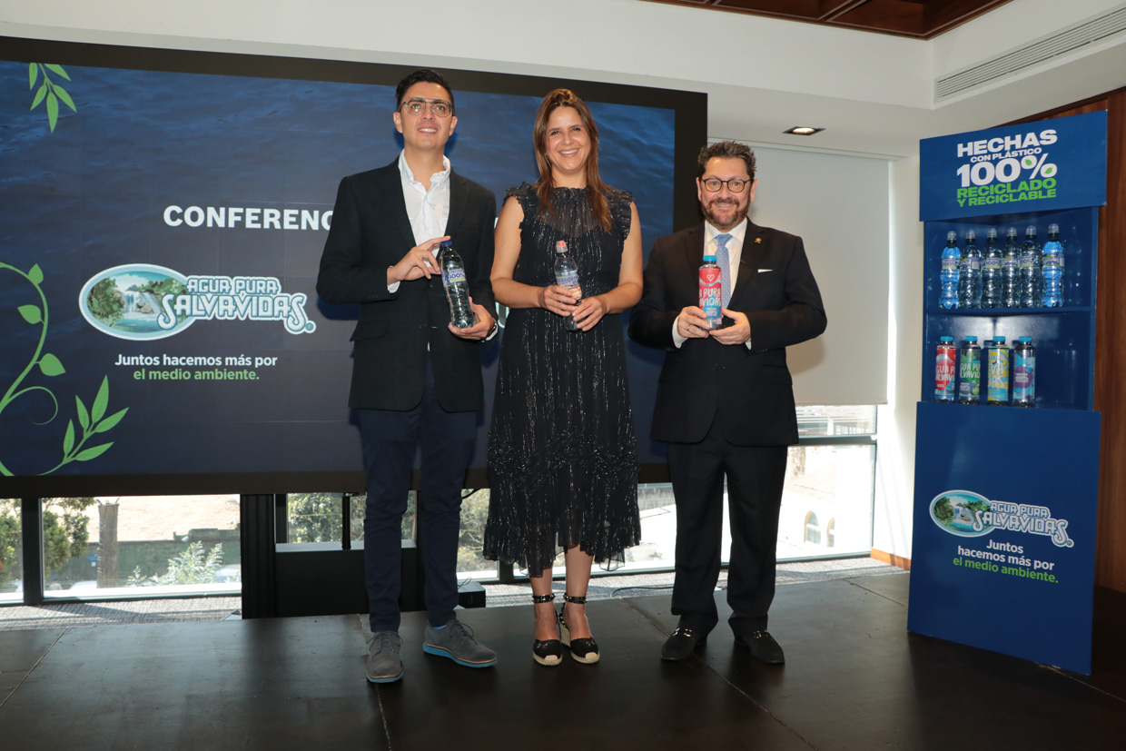 Envases de Agua Pura Salvavidas 20 onzas serán 100% reciclados y reciclables