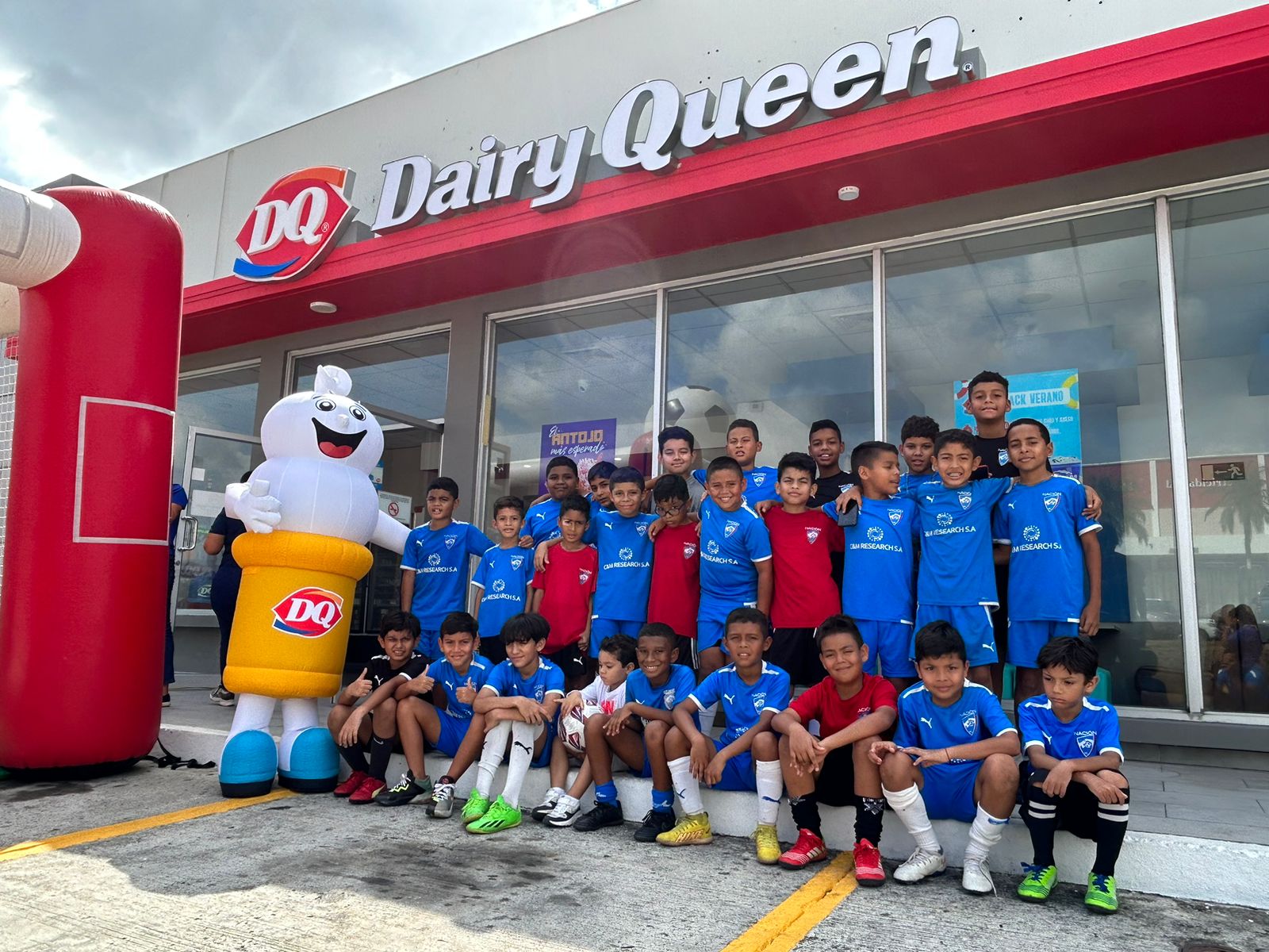Dairy Queen apoya a niños y jóvenes a través del deporte
