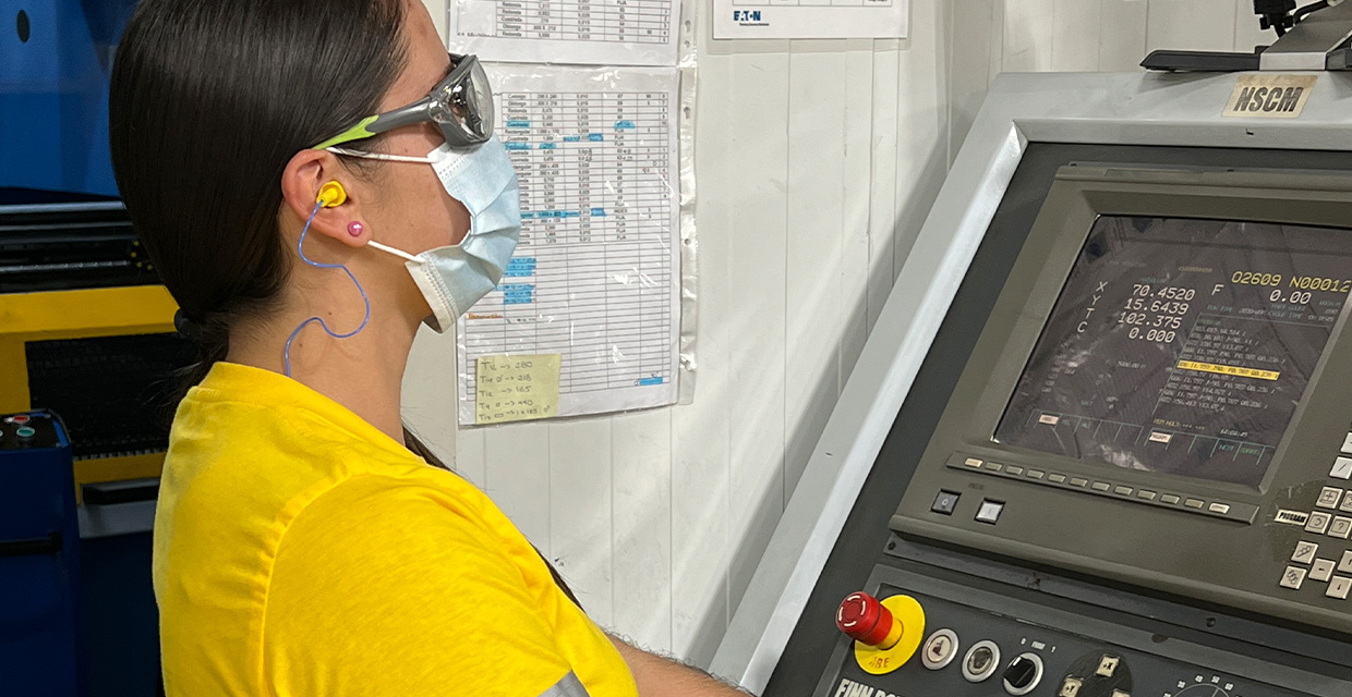 ¿Graduada de una carrera STEAM?: Conozca qué empresa busca este perfil en sus ternas de contratación