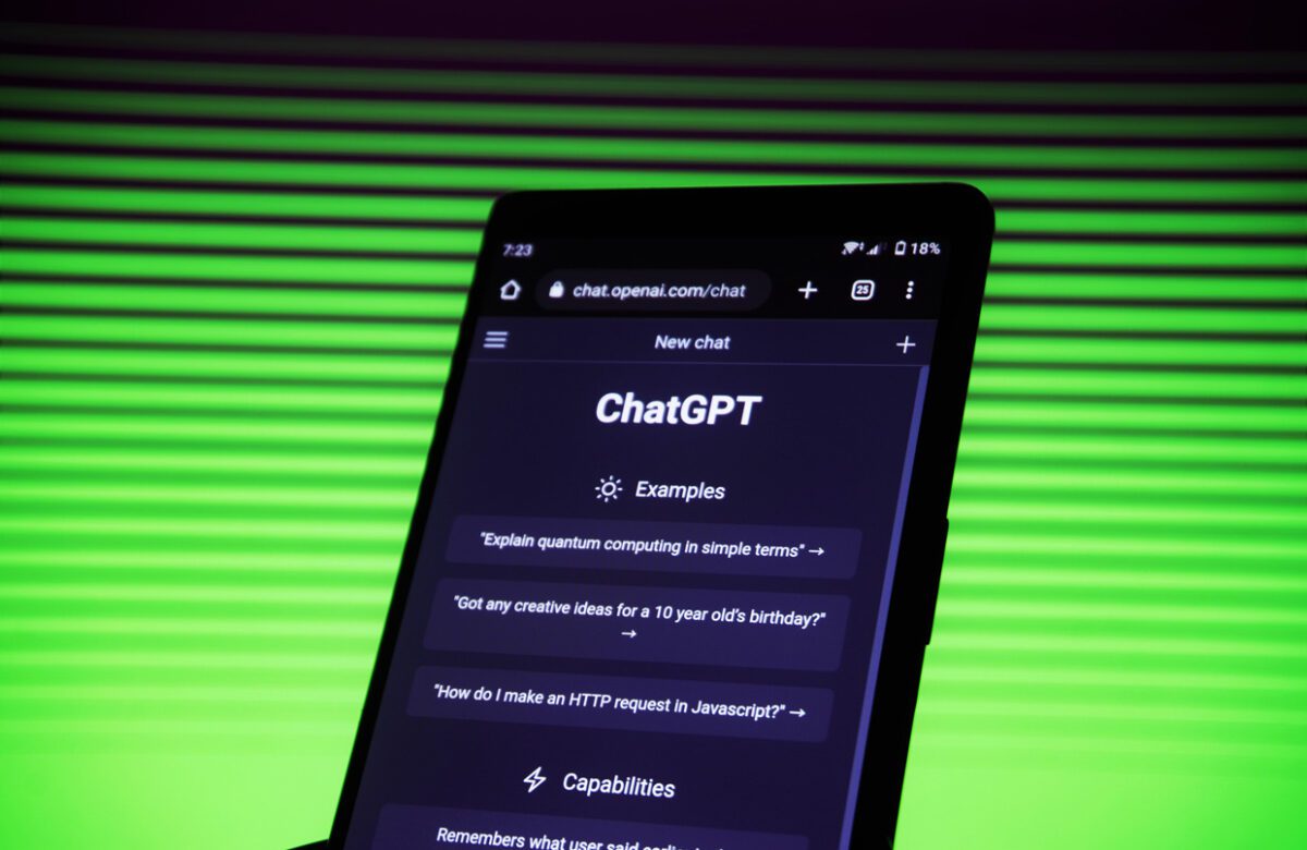 Cómo usar ChatGPT sin registrarte con su nueva actualización