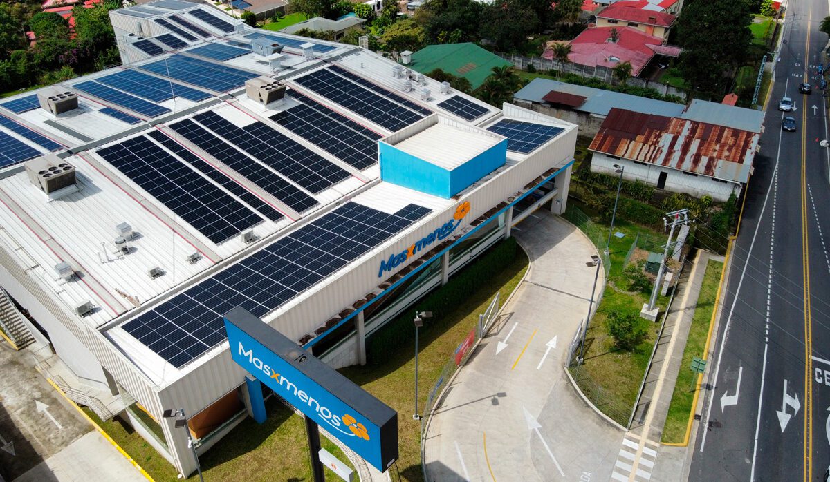 Walmart impulsa generación solar, movilidad eléctrica y alianzas para proteger el planeta