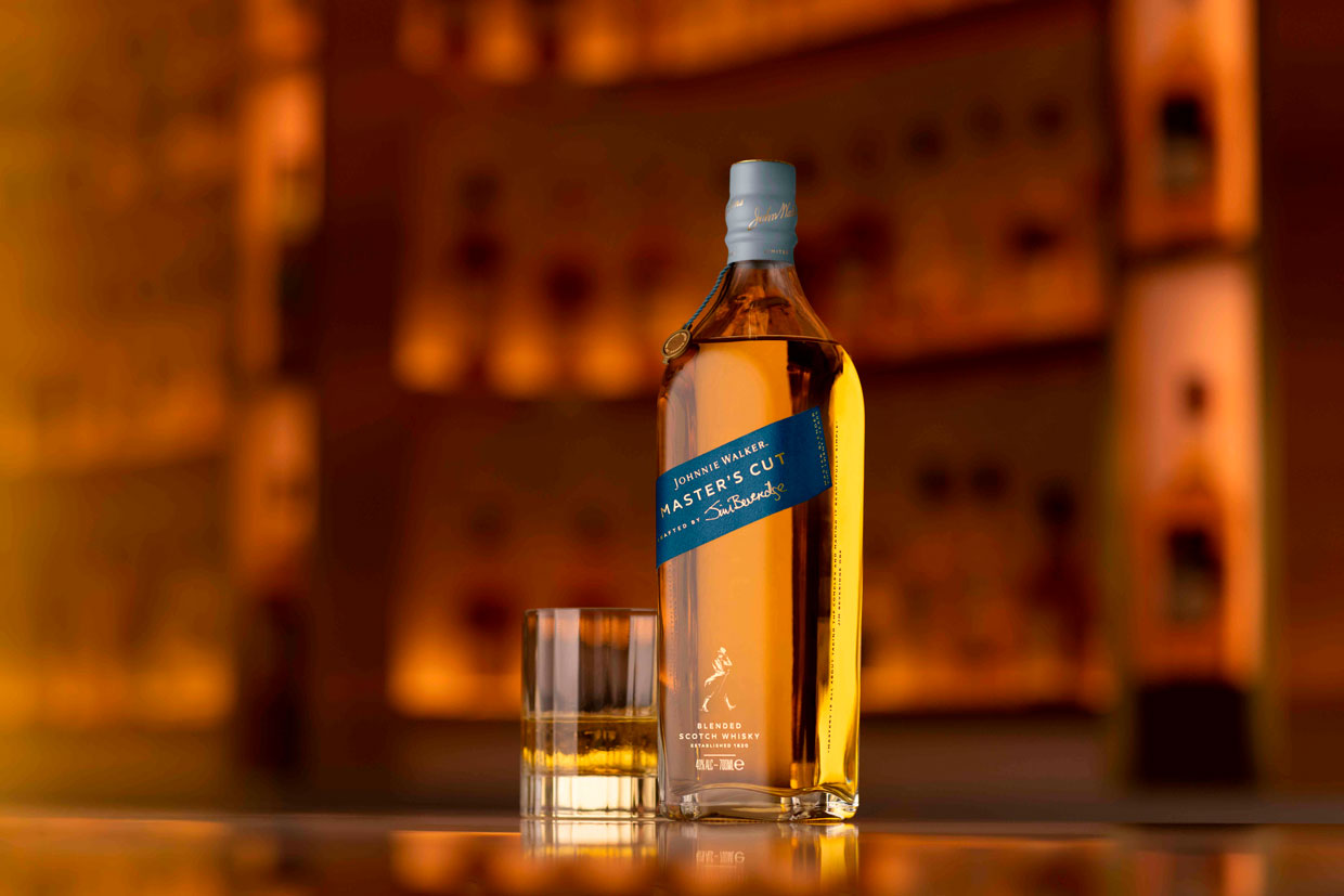 La leyenda del whisky Dr. Jim Beveridge revela su “Legacy Blend” para Johnnie Walker