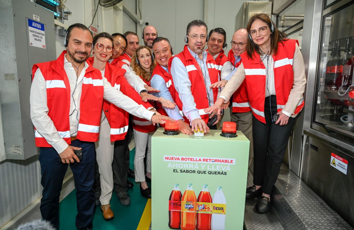 Sistema Coca-Cola inaugura modernas líneas de producción de botellas retornables en Costa Rica