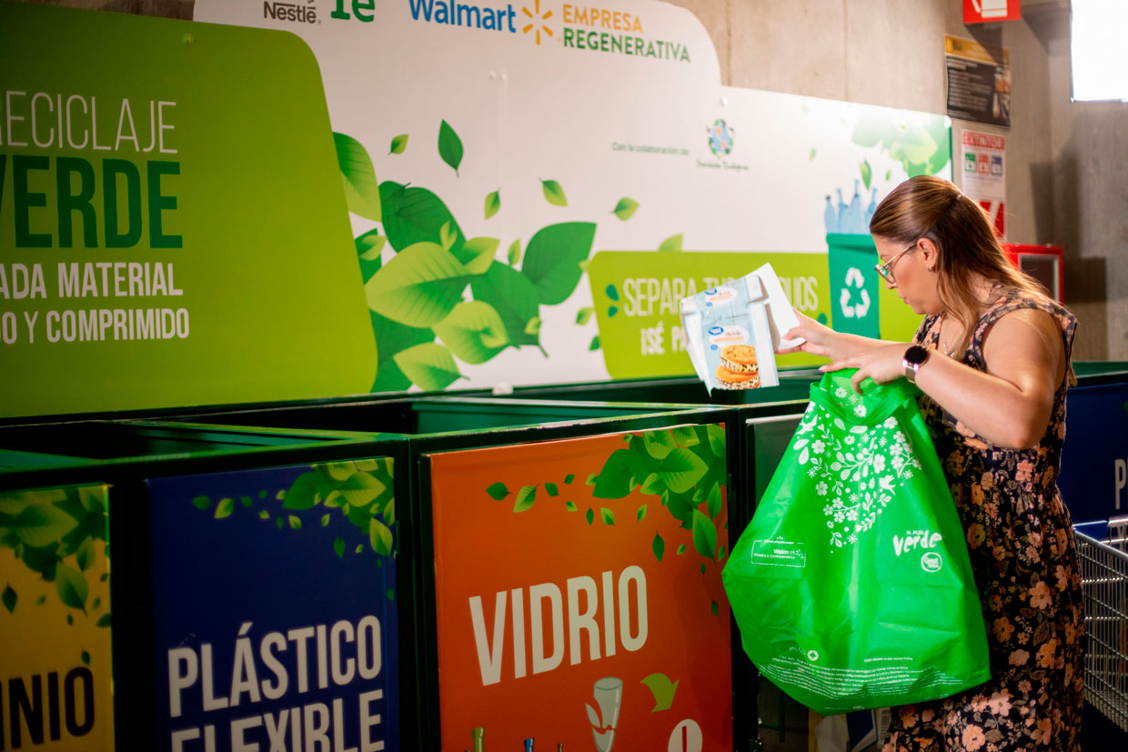 Con fuertes acciones por el reciclaje Walmart aspira a ser empresa regenerativa