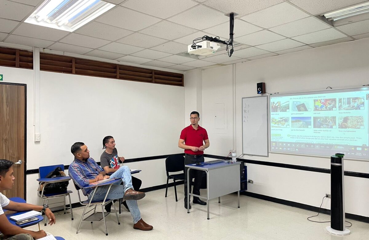Centro Cultural Costarricense Norteamericano ofrece 50 empleos para profesores de inglés