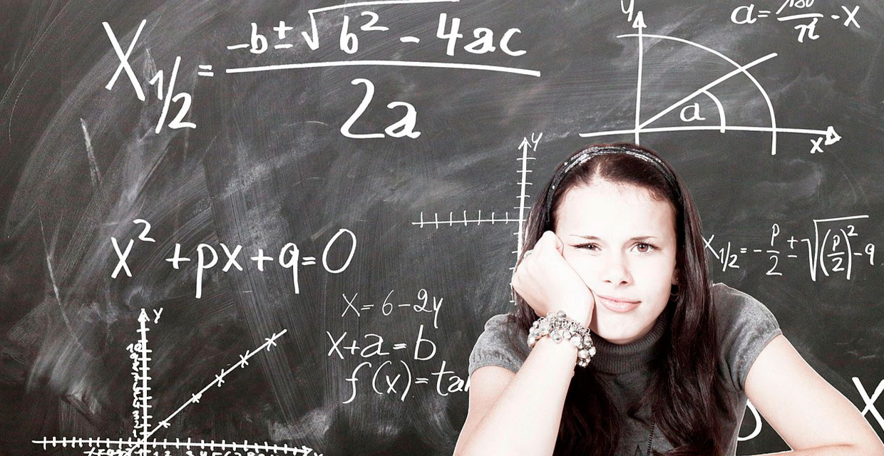 La hora del día a la que se hacen los exámenes influye sobre las notas, según un estudio