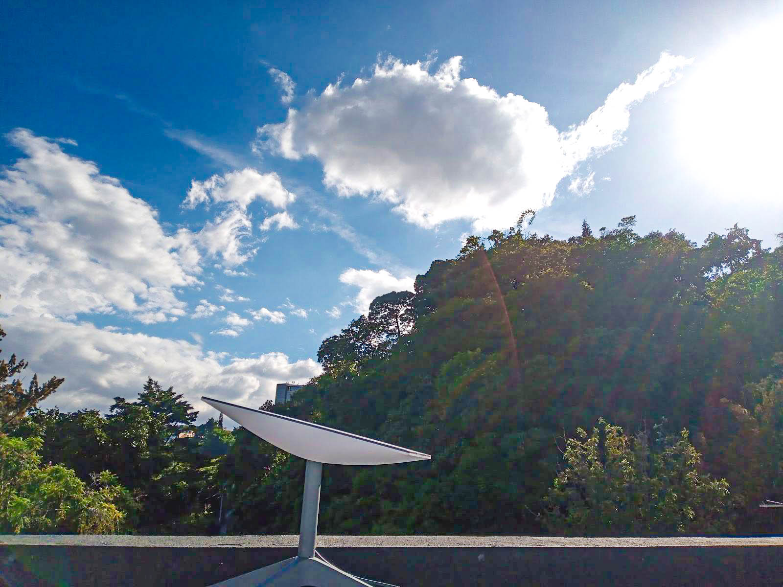 Universidad Galileo: primera institución en adquirir y contratar Starlink de manera oficial en Guatemala