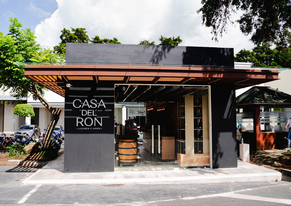 Casa del Ron inaugura Punto de Venta en el Centro Comercial Escala Carretera a El Salvador