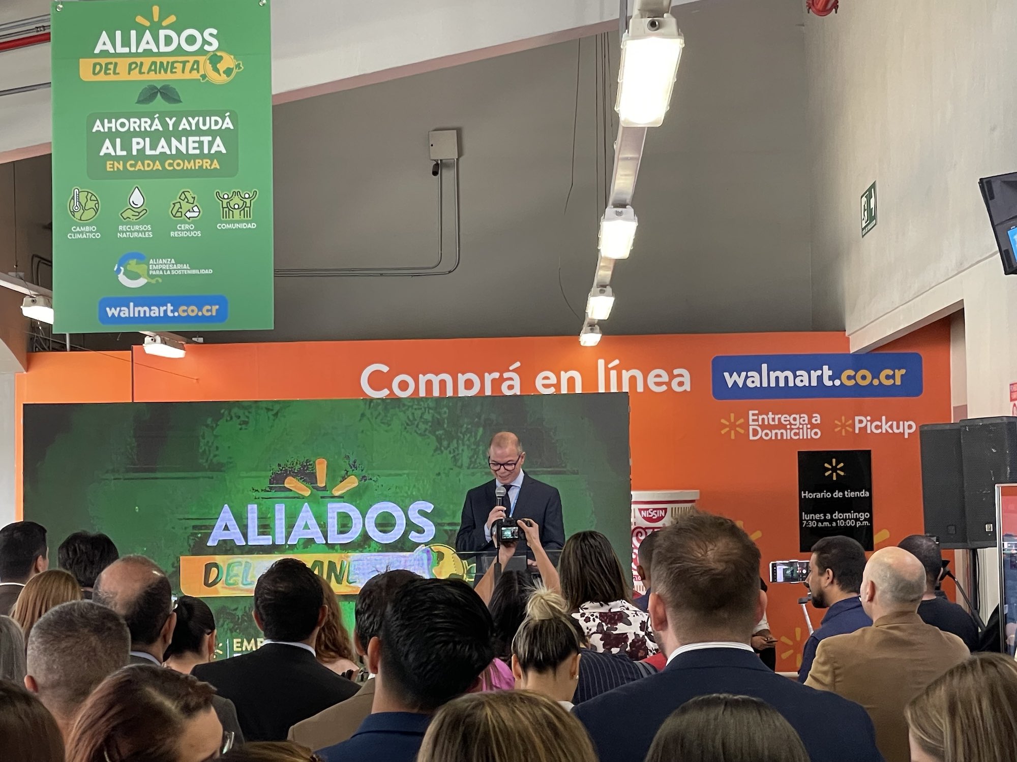 Walmart lanza en toda Centroamérica «Aliados del Planeta» para impulsar venta de productos sostenibles