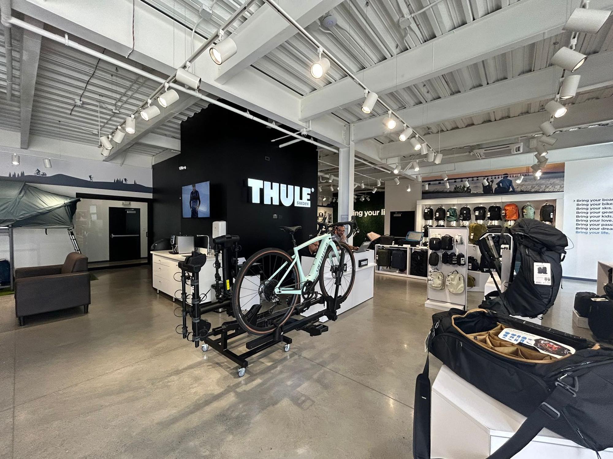 Thule inaugura su tienda más grande en Costa Rica enfocada en ofrecer una experiencia de compra innovadora