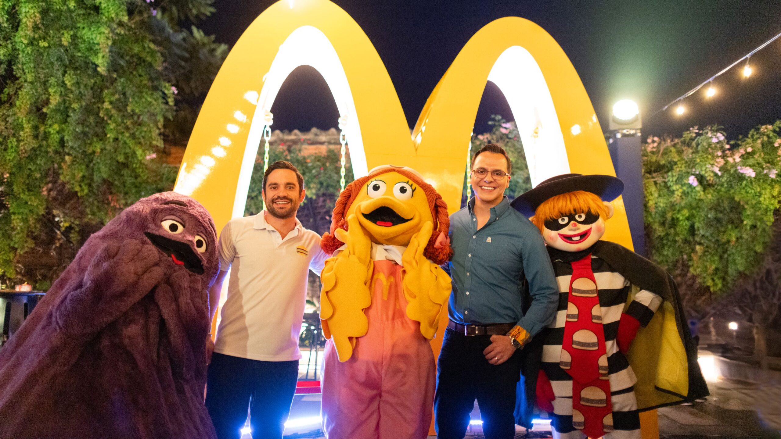 McDonald’s ofrece una nueva experiencia en su  icónica ubicación histórica en Antigua Guatemala,  fusionando tradición y modernidad