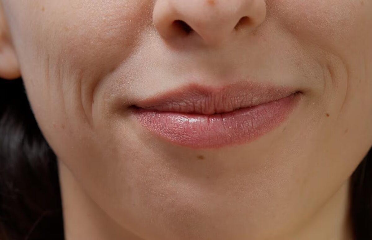 Conozca qué es el síndrome de la boca ardiente en mujeres