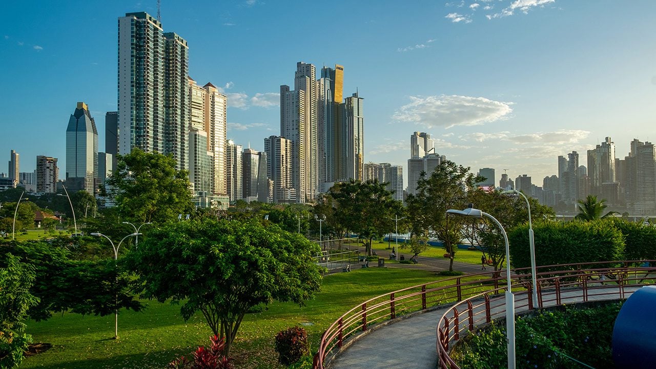 ¿Por qué invertir en Panamá? Una apuesta de capital extranjero en el corazón de las Américas