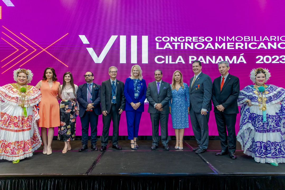 Más de 300 corredores de bienes raíces, promotores y desarrolladores inmobiliarios de 18 países se reúnen en Panamá
