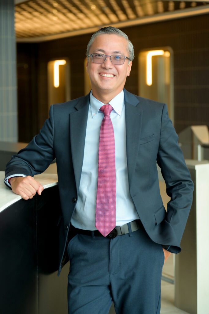 Juan Carlos Yi, CEO de CLS Group, socio propietario de ATMOS. 