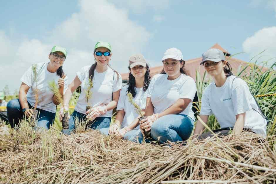 Banco Promerica realiza voluntariado ambiental
