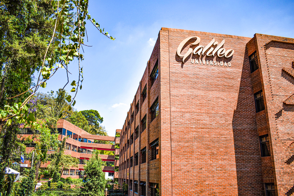 Universidad Galileo, Formación con conocimiento ético y profundo