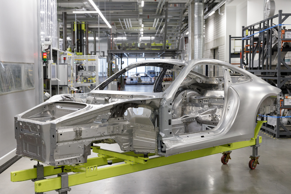 Porsche prevé utilizar acero con emisiones reducidas de CO2 en sus vehículos deportivos a partir de 2026