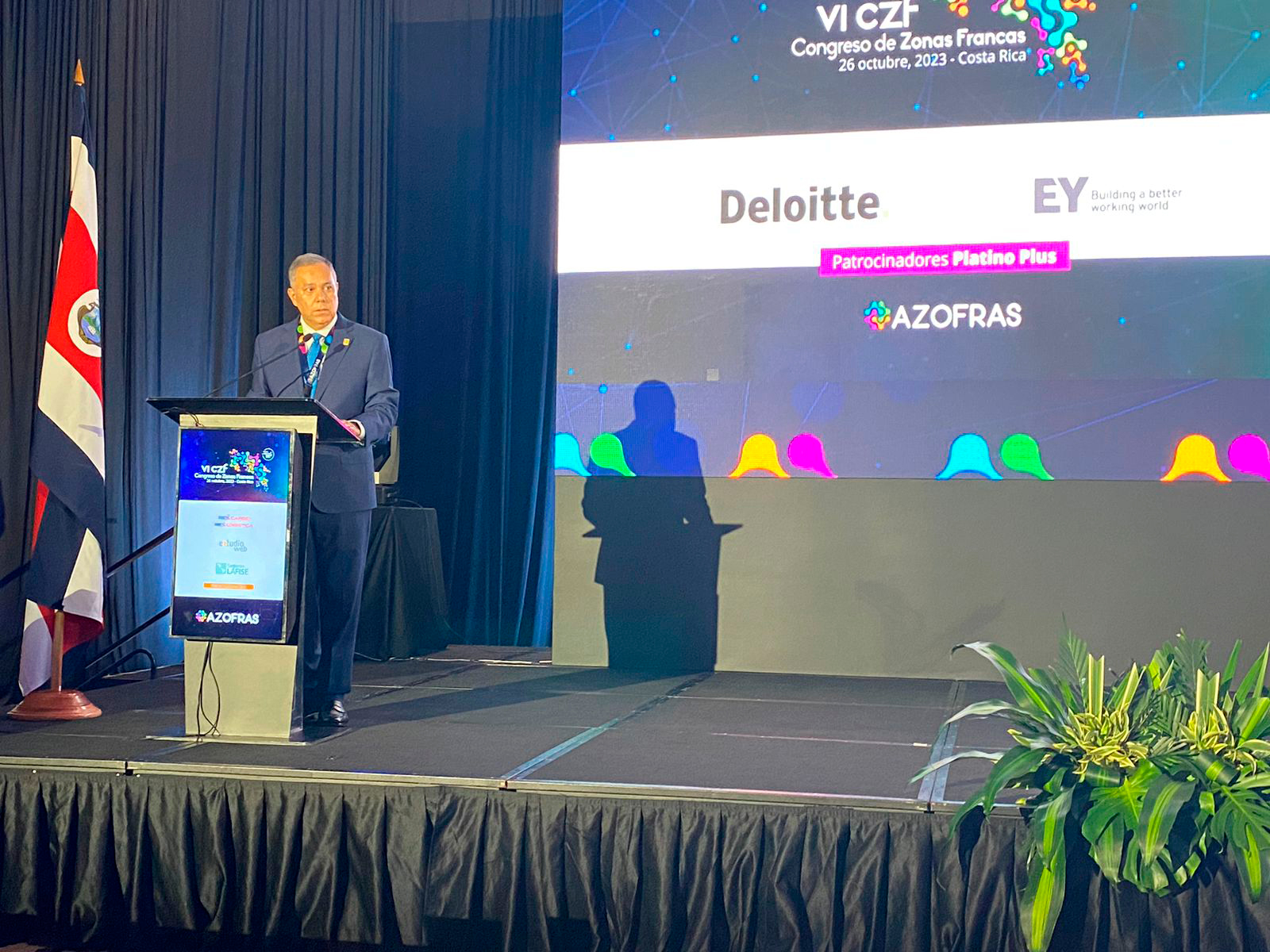 Expertos analizan retos y desafíos de las zonas francas en Costa Rica