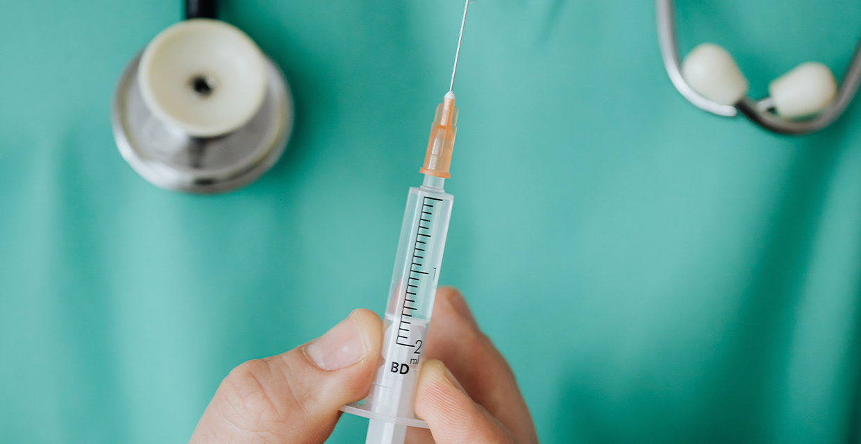 Moderna anuncia la dosis al primer participante en el estudio de fase 3 de mRNA-1083, una vacuna combinada contra la gripe y COVID-19