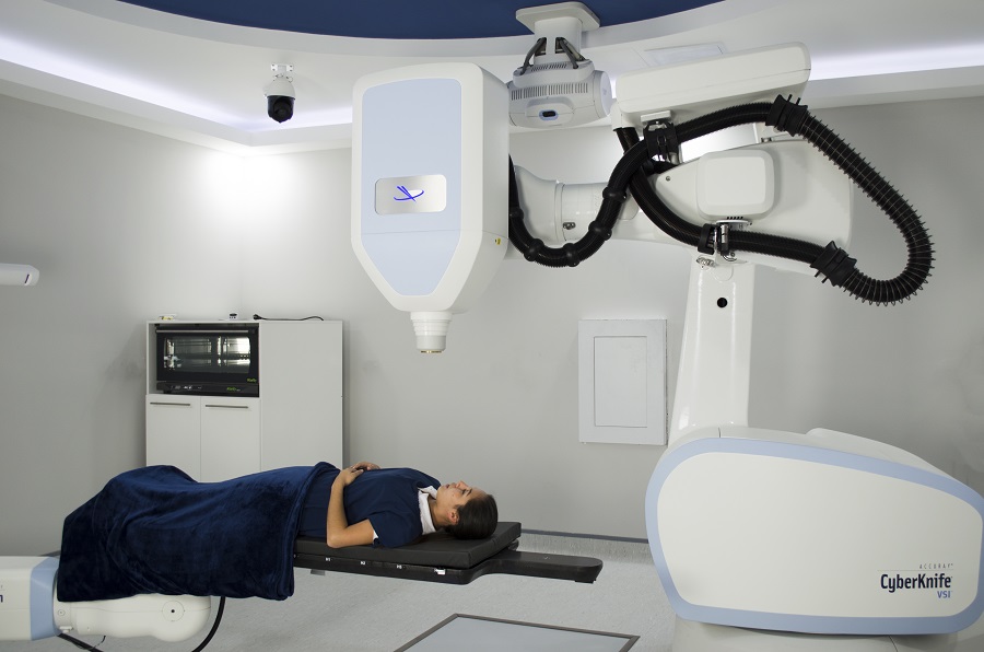 Pacientes de cáncer del Hospital México en Costa Rica recibirán tratamientos de radiocirugía robótica