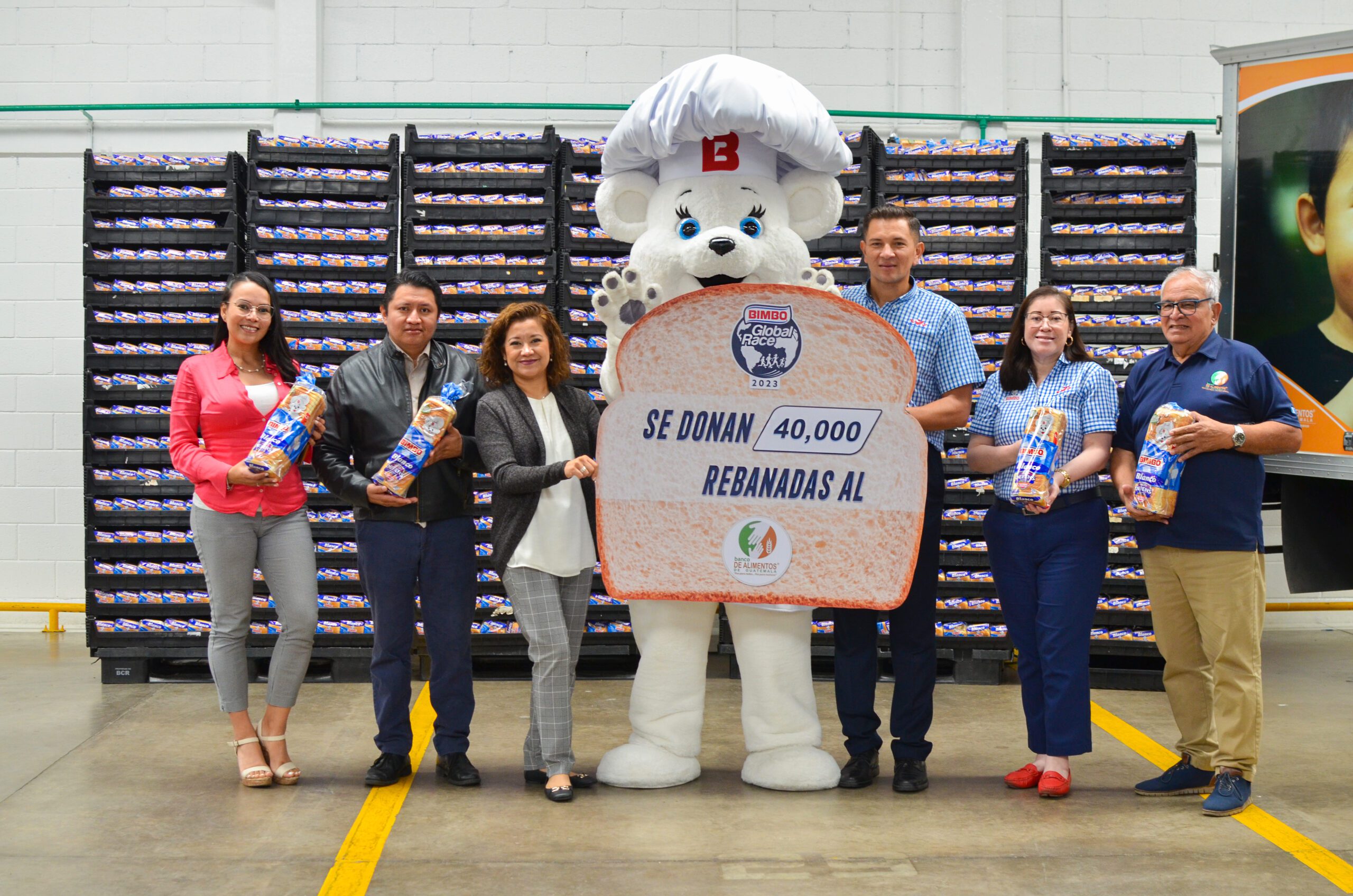 Por el Día Mundial de la Alimentación, BIMBO realiza donación de 44 000 rebanadas en Guatemala