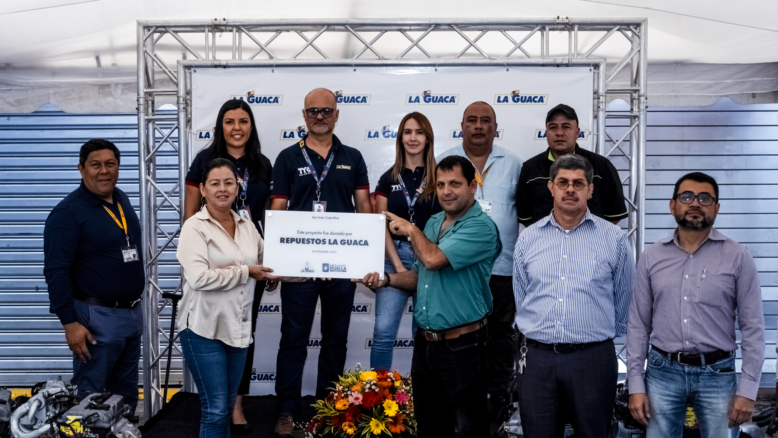 Repuestos La Guaca y el Colegio Monseñor Sanabria se unen para fortalecer la educación automotriz y el desarrollo comunitario