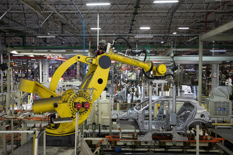 Conozca el trabajo de los robots en las fábricas de Nissan