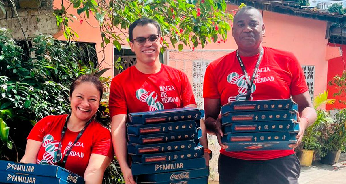 El Sistema Coca-Cola y  Domino’s Pizza se unen para “Despertar al Santa que hay en tí” a más de 300 familias panameñas